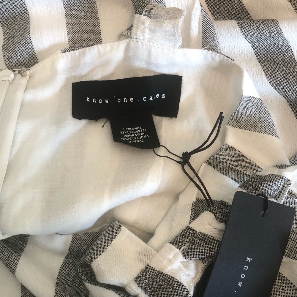 NWT Grey and White Romper from Nordstrom - Picture 5 of 8